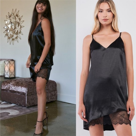Black Satin Sleeveless Relaxed Fit V-Neck Asymmetr - Picture 1 of 8